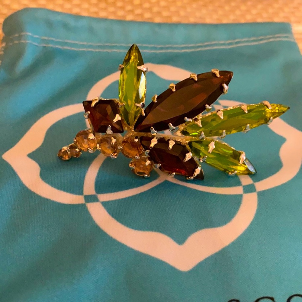 Kendra Scott Brooch